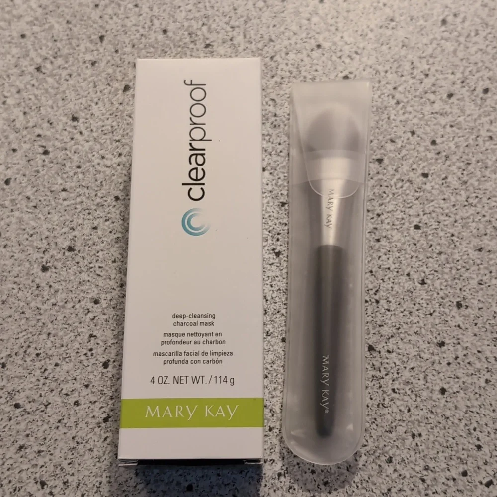 NEW Mary Kay Clear Proof Deep-Cleansing Charcoal Mask 4 OZ W/ Application Brush